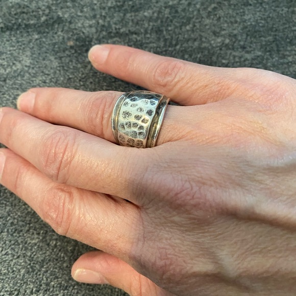 Silver ring - Picture 5 of 6